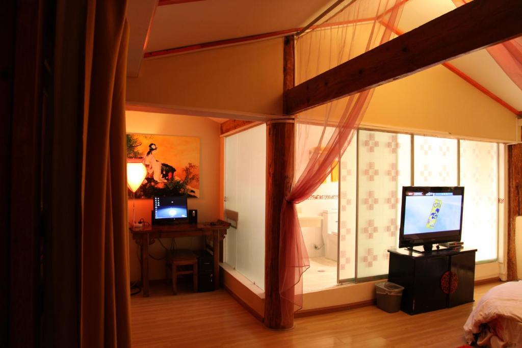 Yunxi Inn Лицзян Экстерьер фото